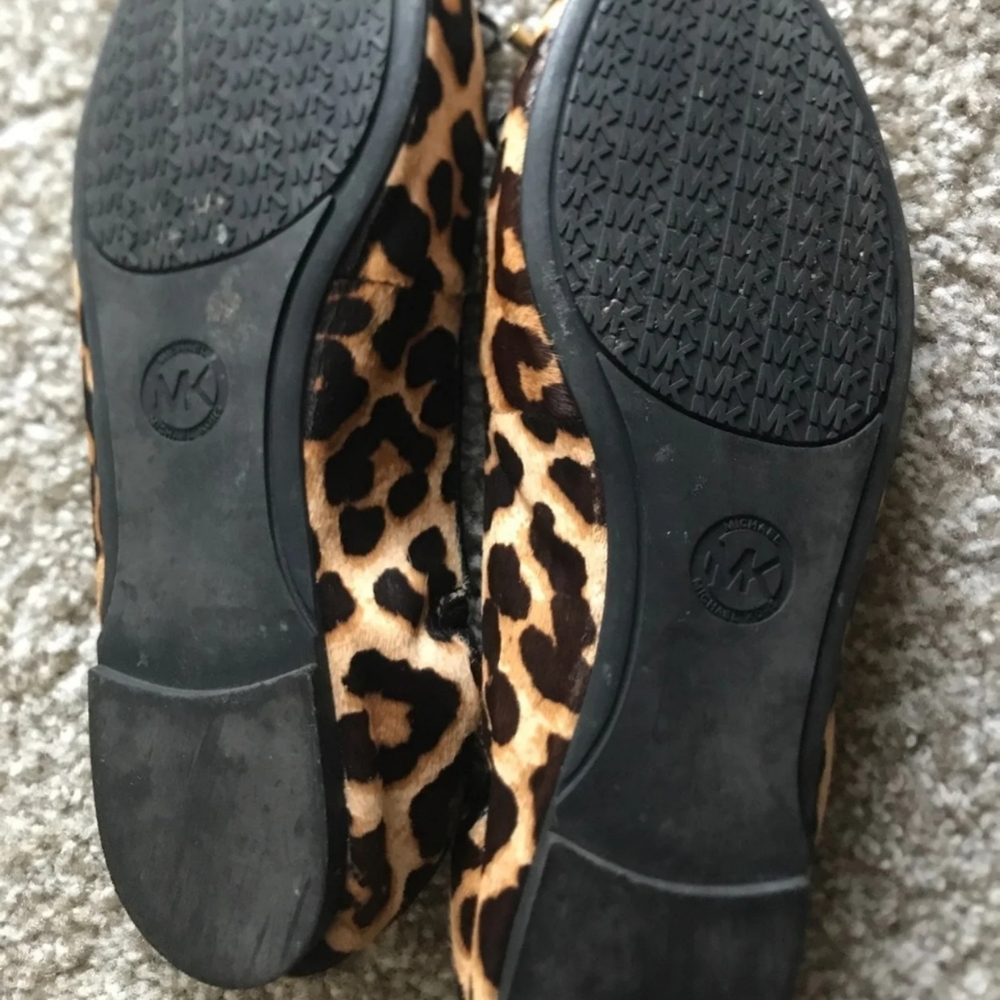 MICHAEL KORS ANIMAL PRINT FLATS SIZE 6.5 - Picture 5 of 7